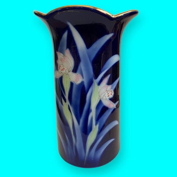 Vintage Pier 1 Cobalt Blue Iris 8” Vase Japan Gold Pier 1 Label - Picture 1 of 7